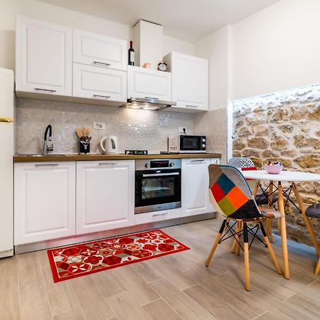 Studio Apartman Mirela Kastel Stafilic คาชเตลา ภายนอก รูปภาพ