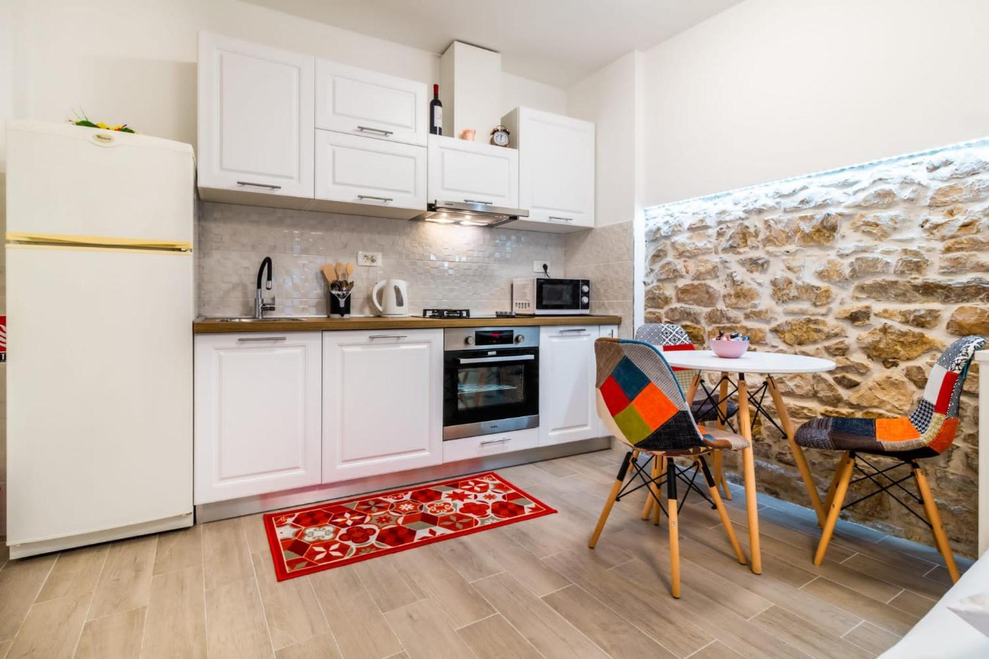 Studio Apartman Mirela Kastel Stafilic คาชเตลา ภายนอก รูปภาพ